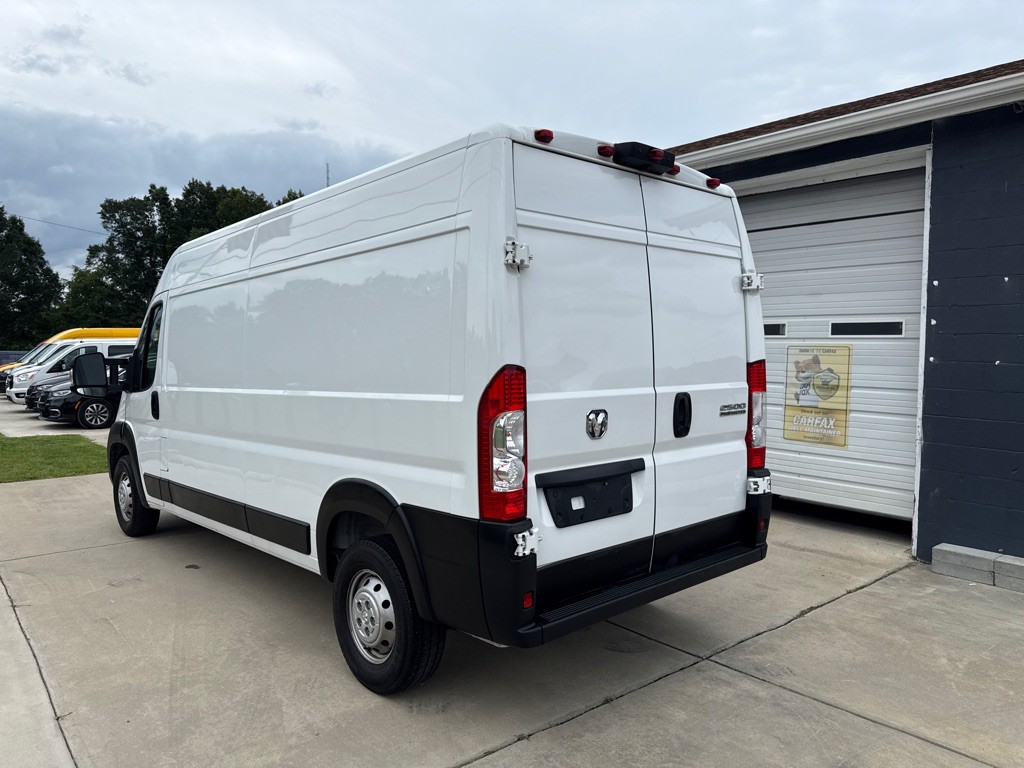 2023 RAM Promaster Image 2