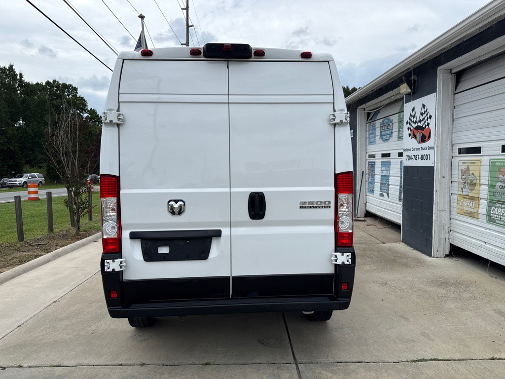 2023 RAM Promaster Image 3
