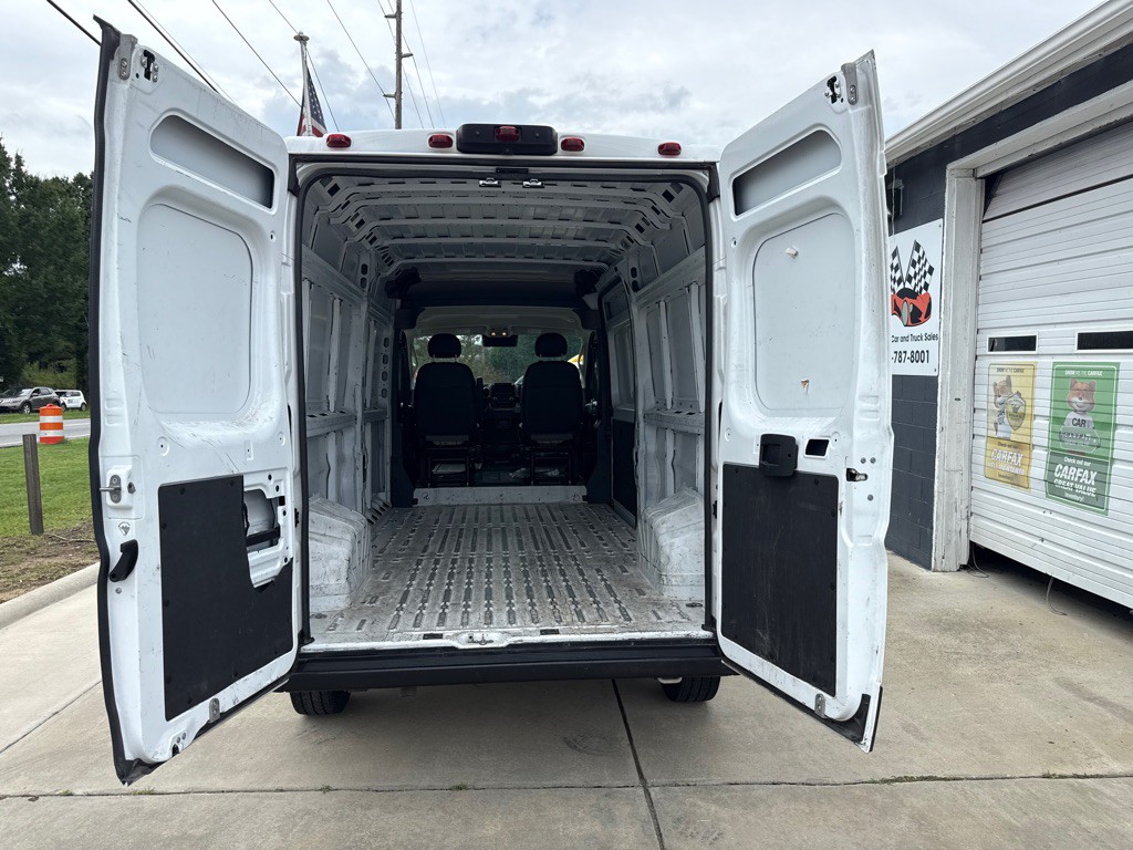 2023 RAM Promaster Image 9