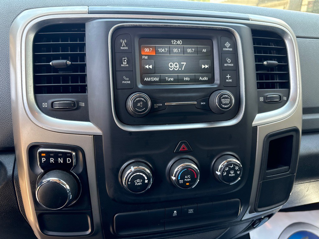 2014 RAM 1500 Image 14