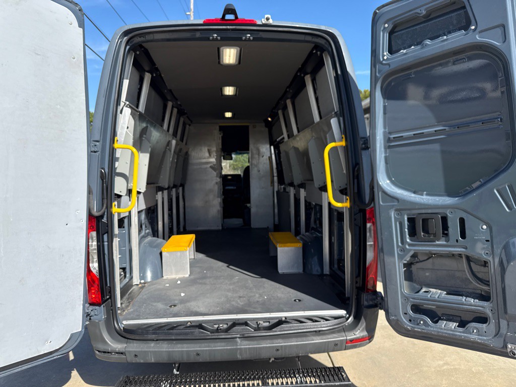 2019 Mercedes-Benz Sprinter Image 9