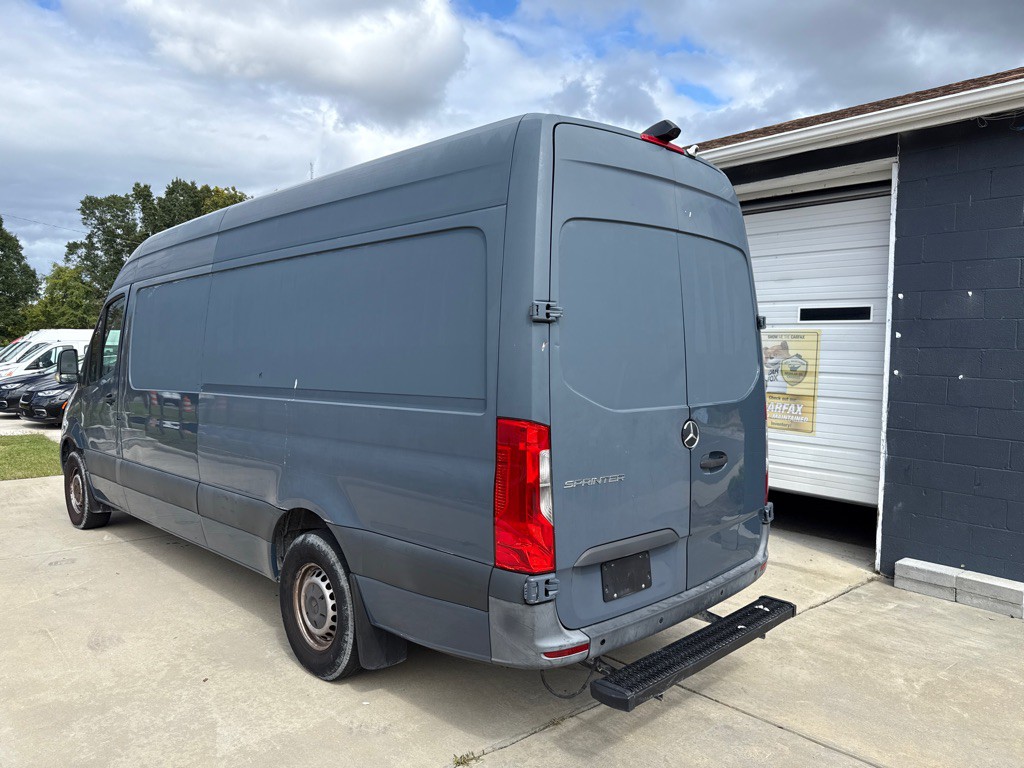 2019 Mercedes-Benz Sprinter Image 3