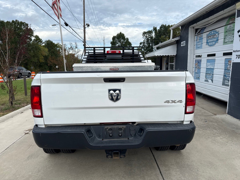 2018 RAM 3500 Image 3