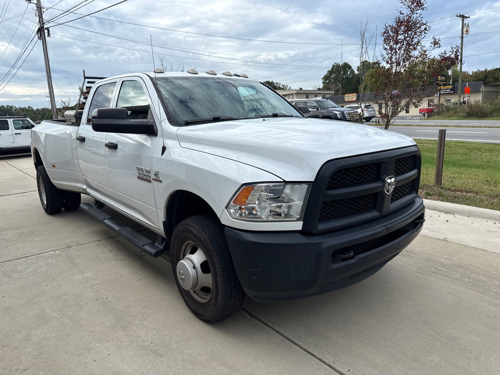 2018 RAM 3500 Image 7