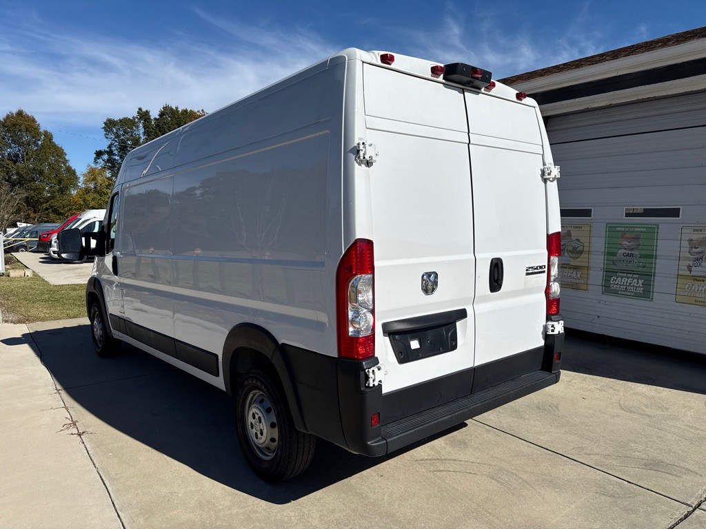 2023 RAM Promaster Image 2