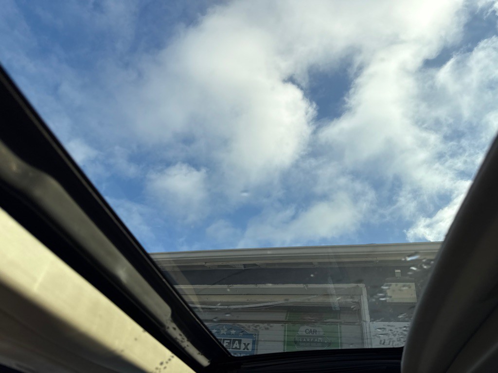 2011 Toyota Sienna Image 12