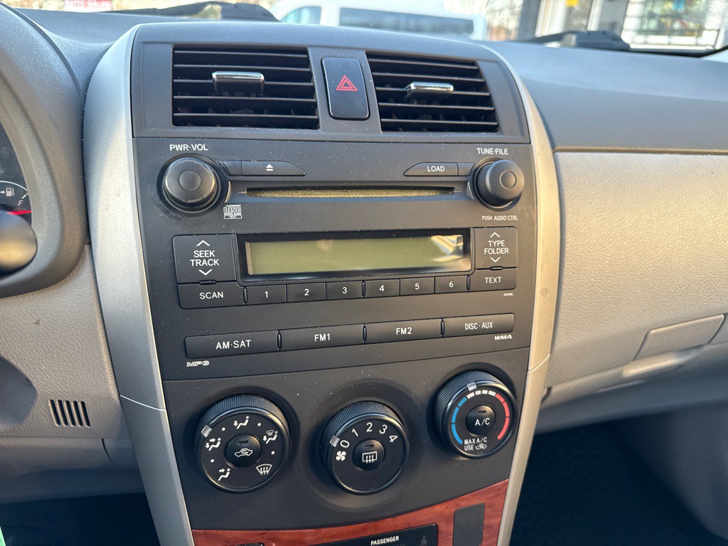 2009 Toyota Corolla Image 12