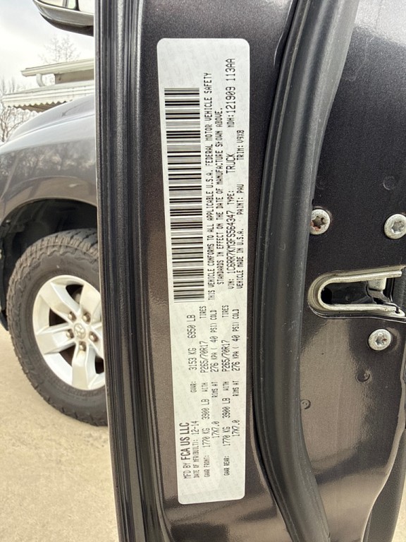 2015 RAM 1500 Image 12