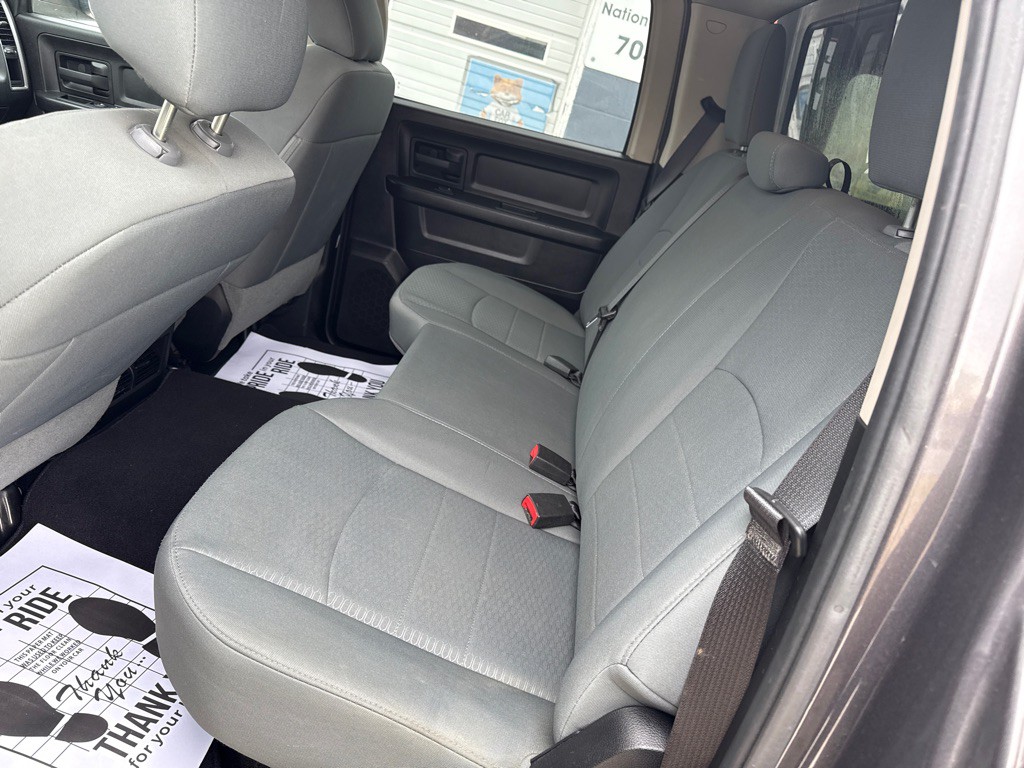 2015 RAM 1500 Image 18