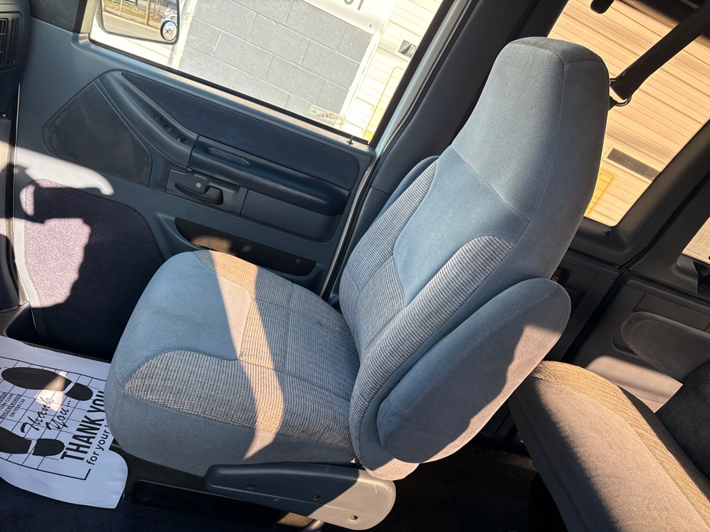 1992 Ford Econoline Image 10