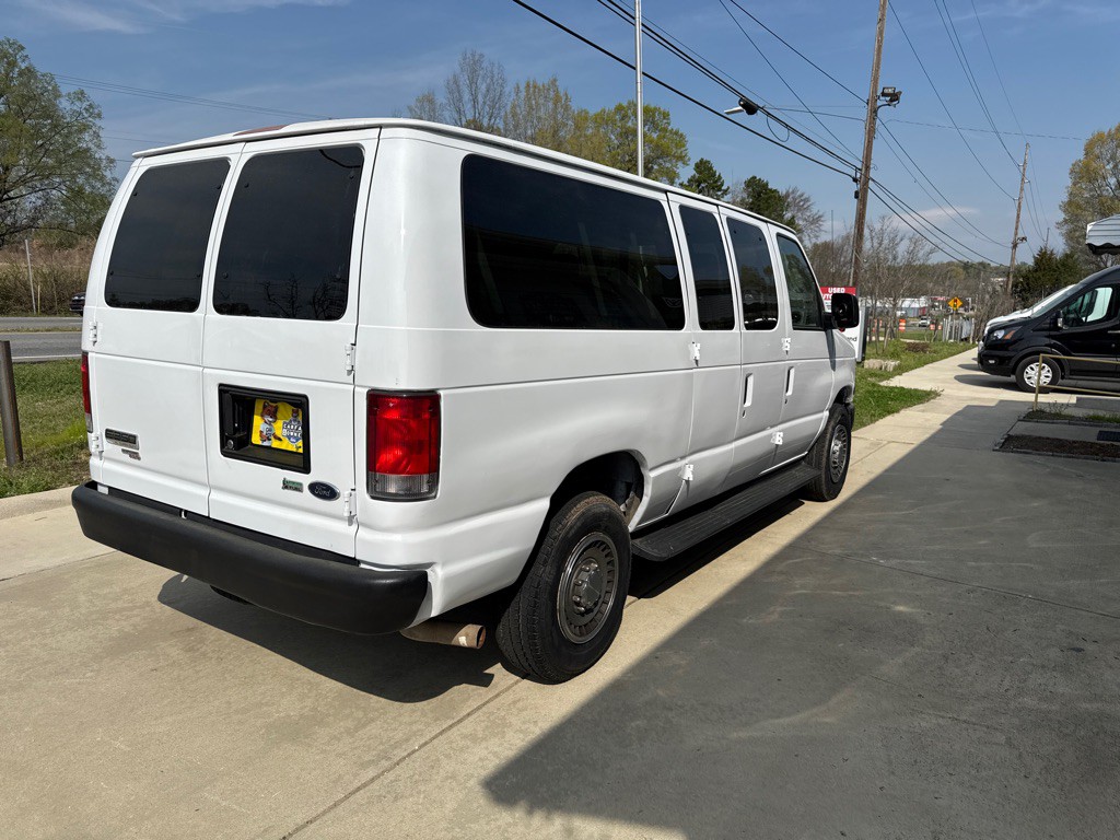 2014 Ford Econoline Image 3