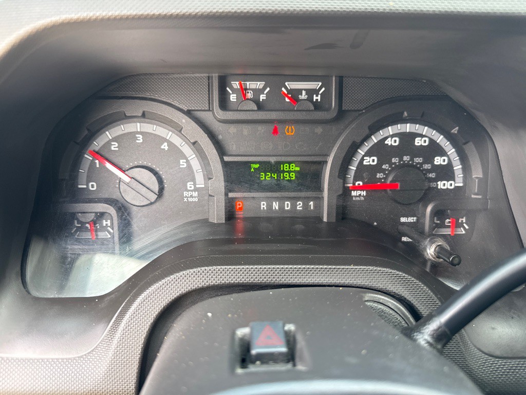 2014 Ford Econoline Image 21