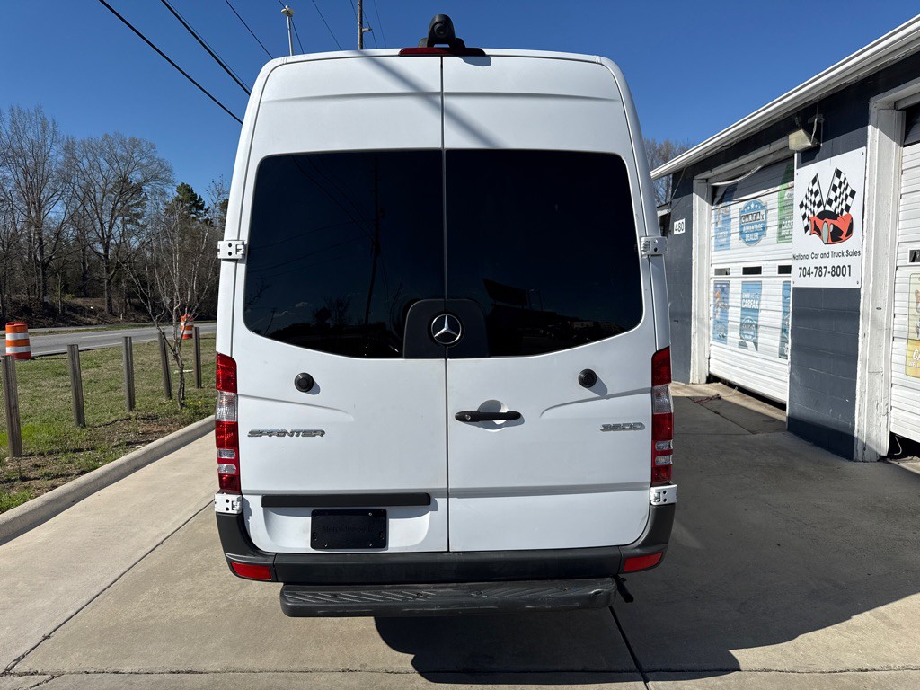 2017 Mercedes-Benz Sprinter Image 3