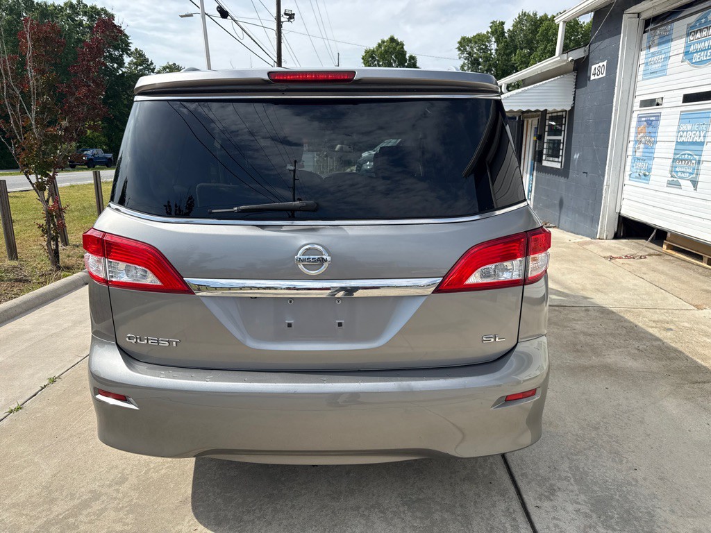 2013 Nissan Quest Image 3