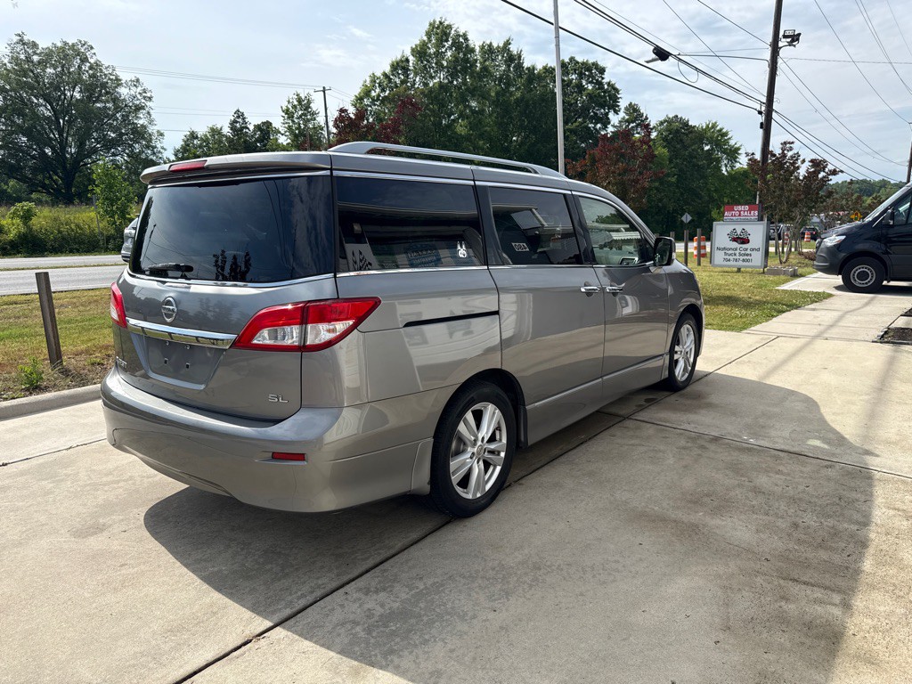 2013 Nissan Quest Image 4