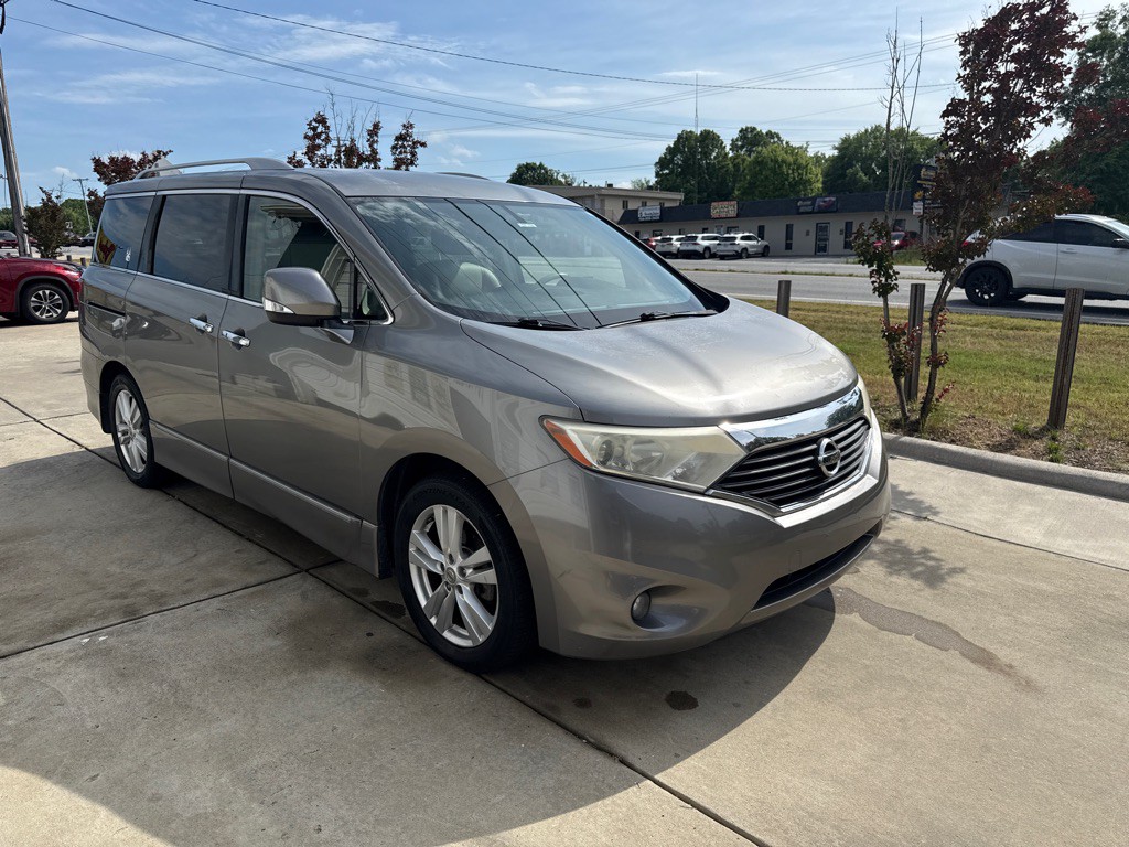 2013 Nissan Quest Image 5