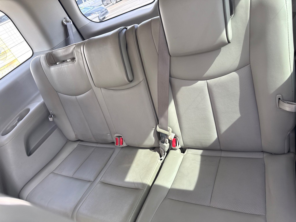 2013 Nissan Quest Image 9