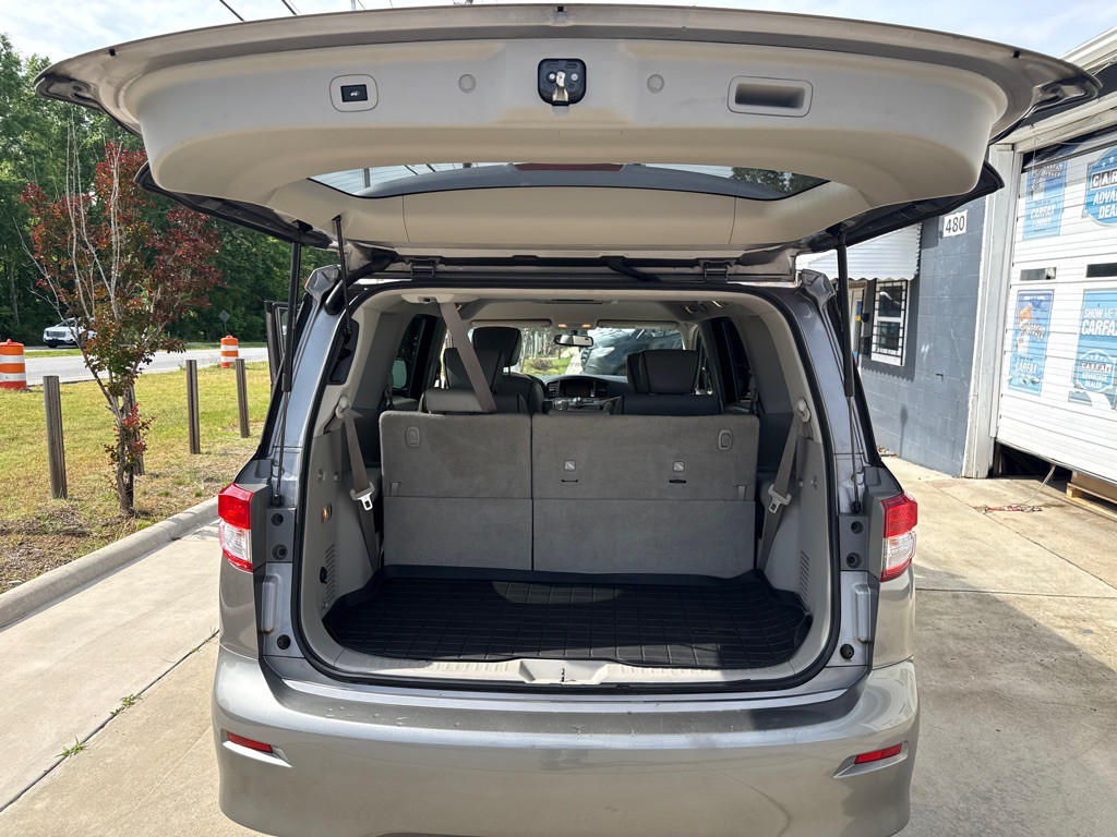2013 Nissan Quest Image 10