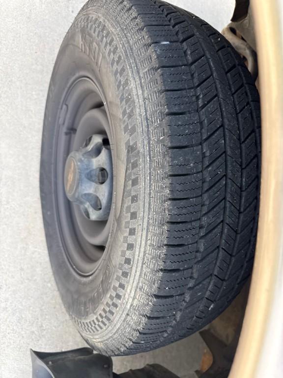 2001 Chevrolet Express Image 11