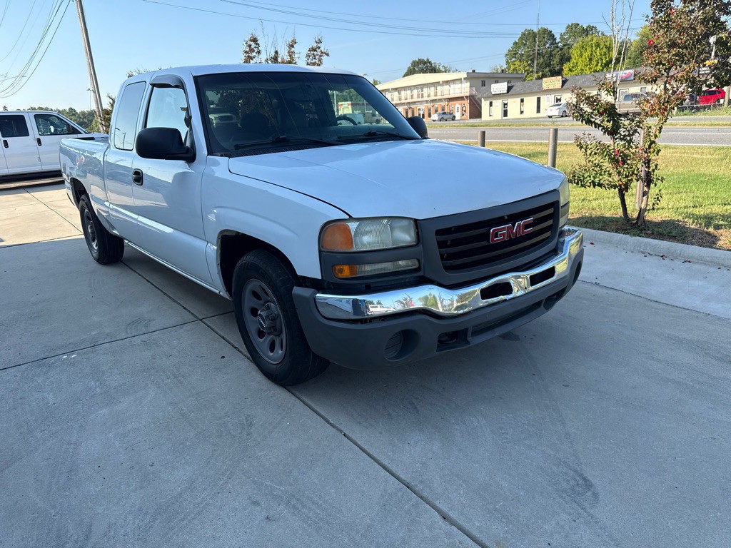 2007 GMC Sierra Image 4