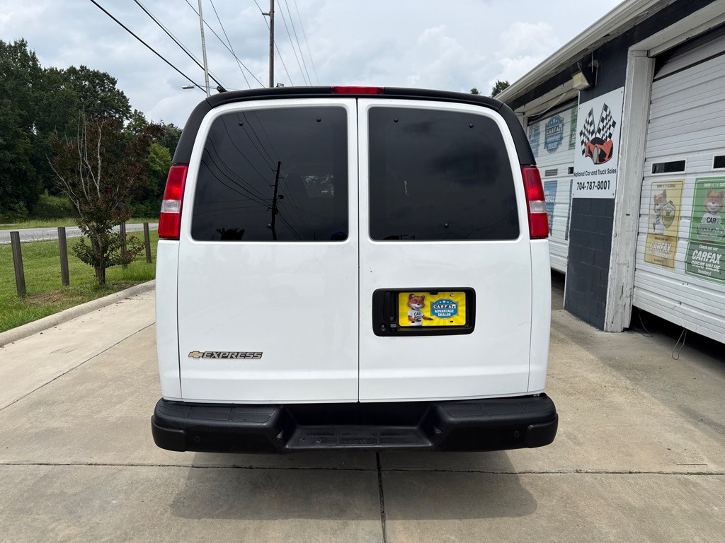2024 Chevrolet Express Image 9