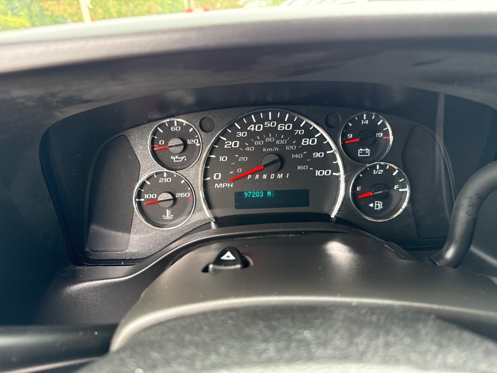 2024 Chevrolet Express Image 11