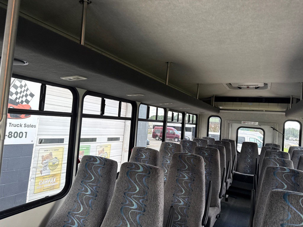 2007 Ford Econoline Image 7