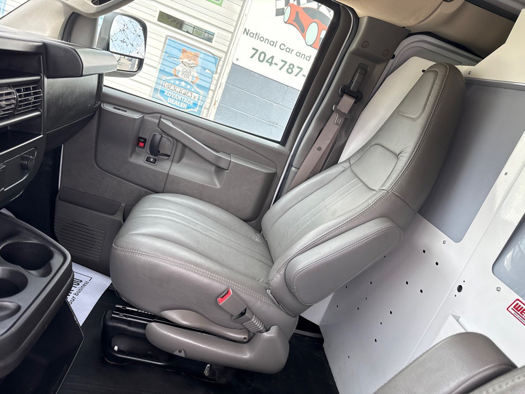 2023 Chevrolet Express Image 12