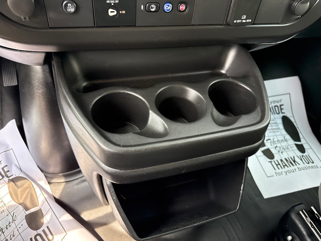 2023 Chevrolet Express Image 14