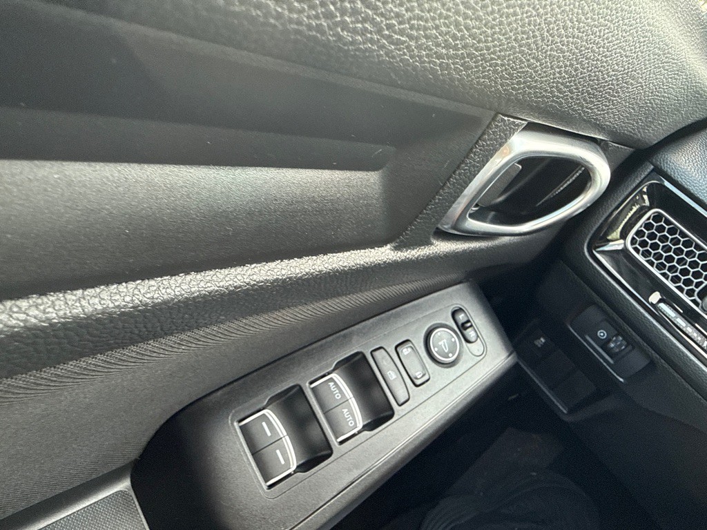 2025 Honda Civic Image 18