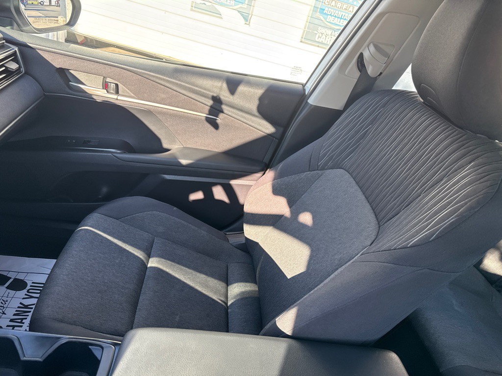 2025 Toyota Camry Image 8