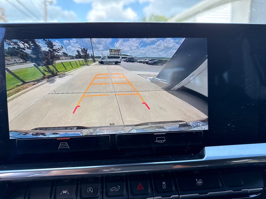 2025 GMC Sierra Image 18