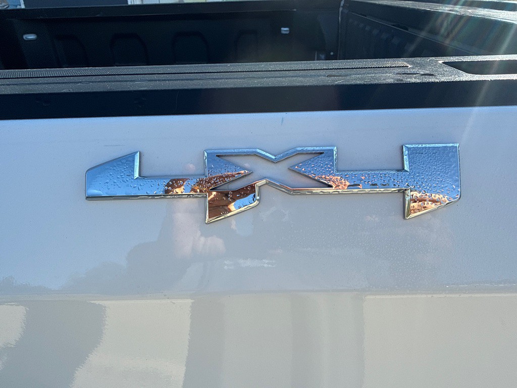 2025 GMC Sierra Image 7
