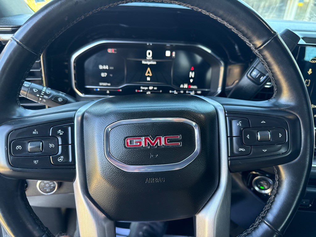 2025 GMC Sierra Image 18