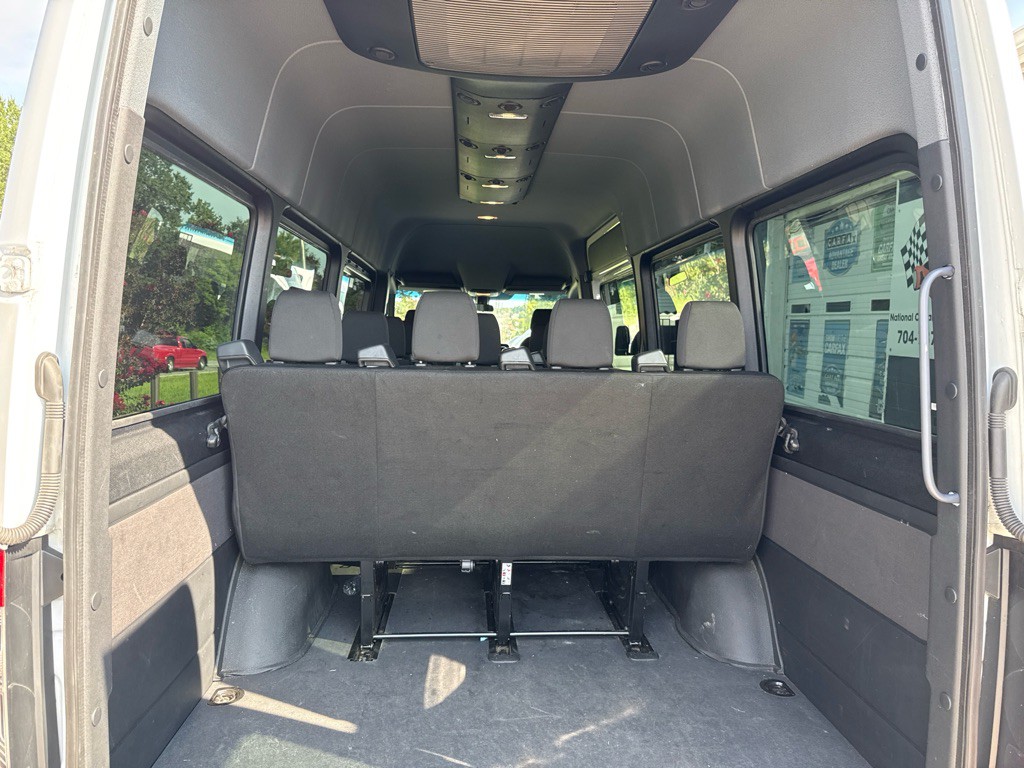 2025 Mercedes-Benz Sprinter Image 8