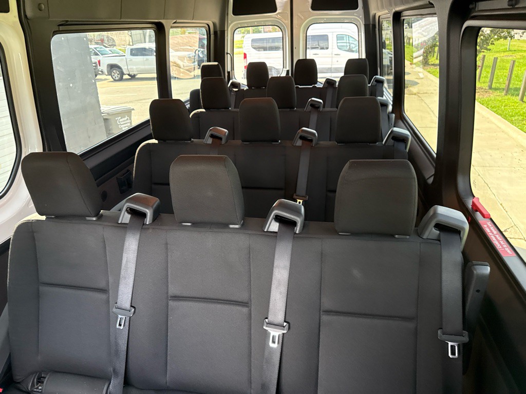 2025 Mercedes-Benz Sprinter Image 18