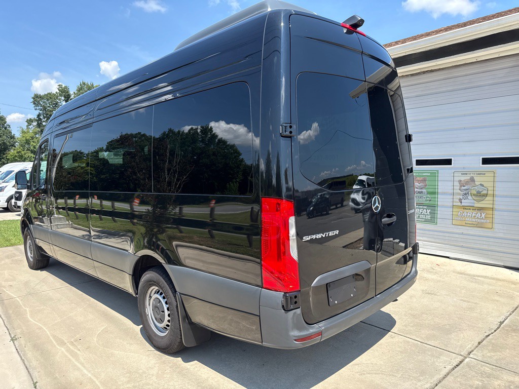 2025 Mercedes-Benz Sprinter Image 2