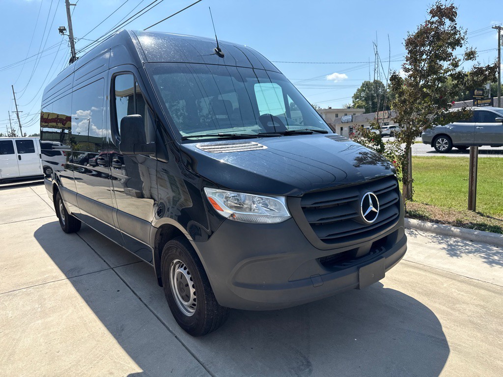 2025 Mercedes-Benz Sprinter Image 4