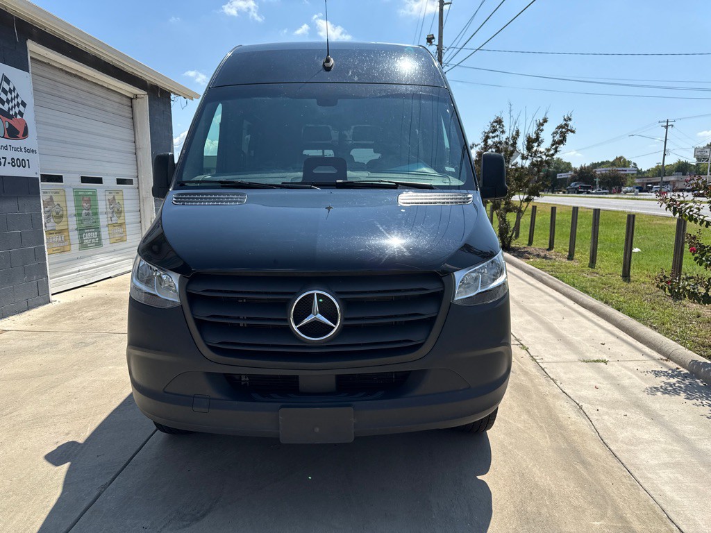 2025 Mercedes-Benz Sprinter Image 14