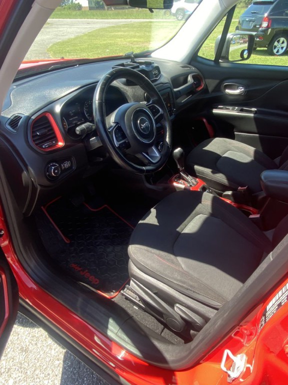 2016 Jeep Renegade Image 4