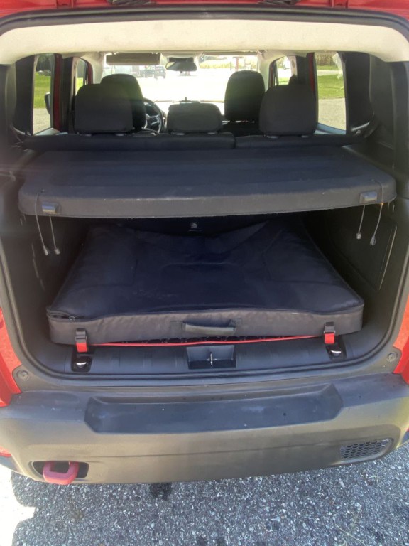 2016 Jeep Renegade Image 9