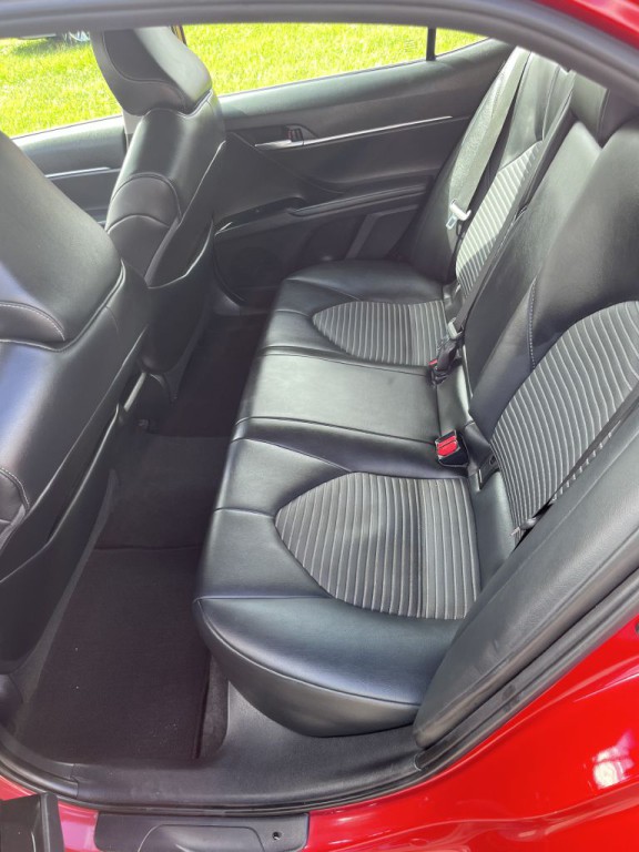 2020 Toyota Camry Image 8