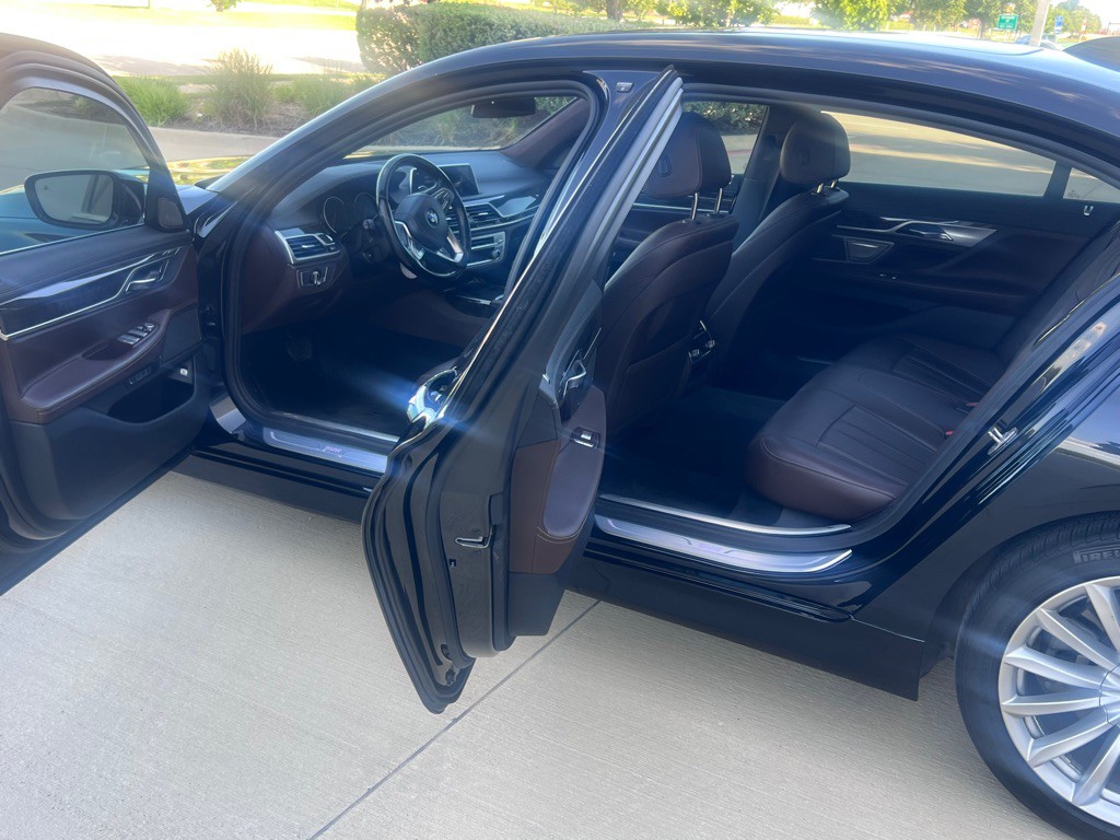 2018 BMW 7 Series Image 11