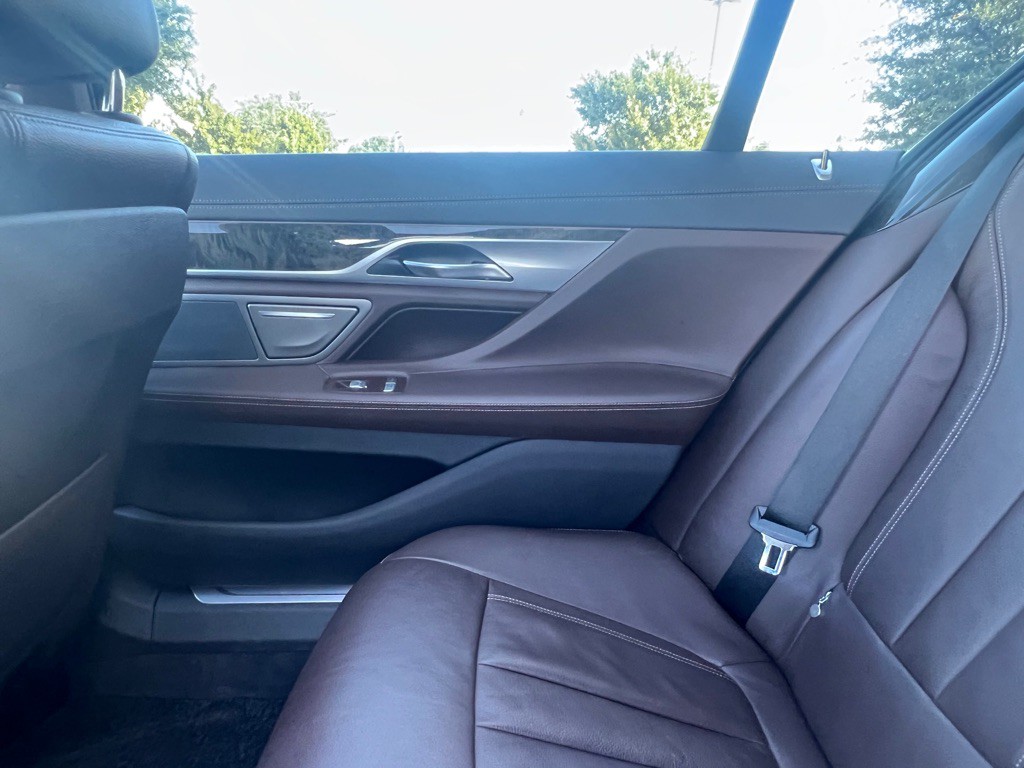2018 BMW 7 Series Image 20