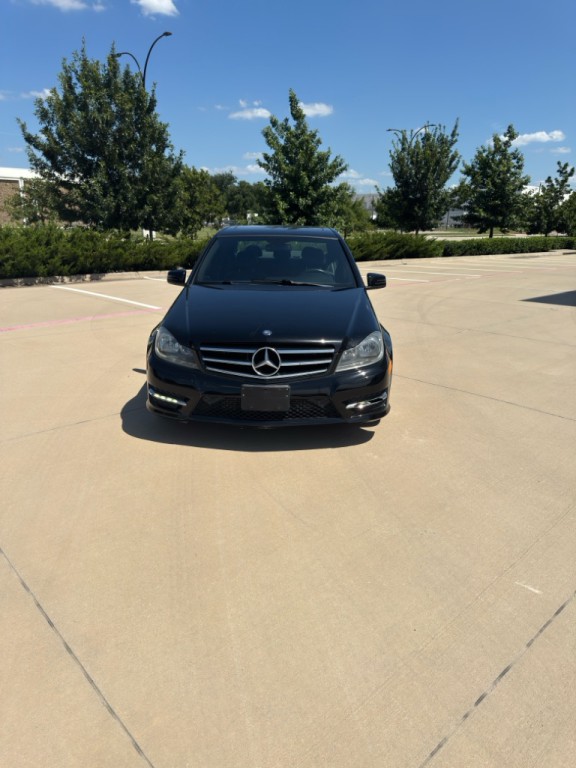 2013 Mercedes-Benz C-Class Image 2