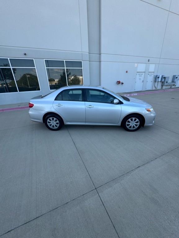 2011 Toyota Corolla Image 3