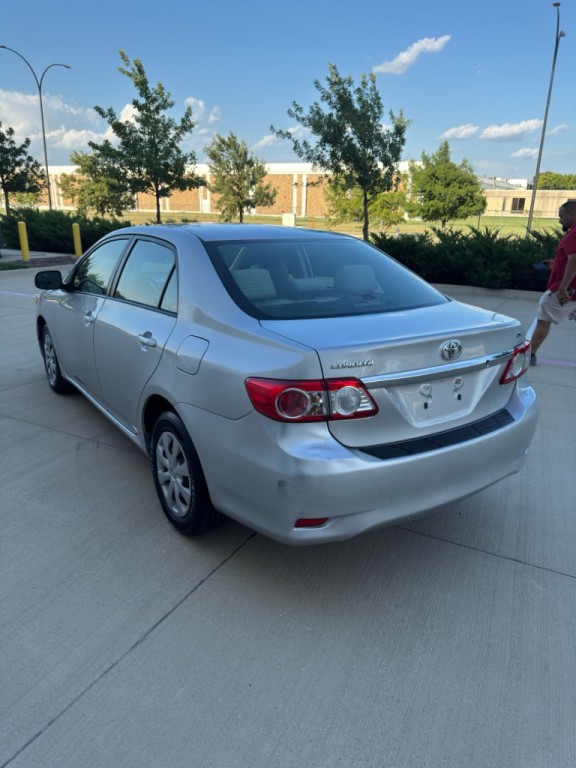 2011 Toyota Corolla Image 6