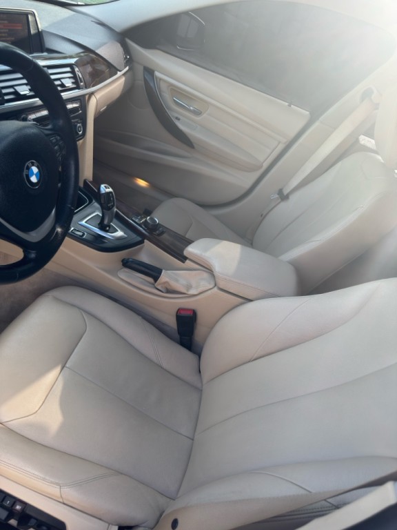 2015 BMW 3 Series Image 10