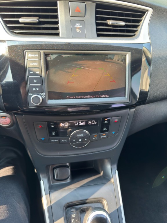 2019 Nissan Sentra Image 16
