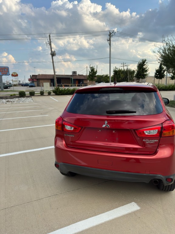 2016 Mitsubishi Outlander Image 6
